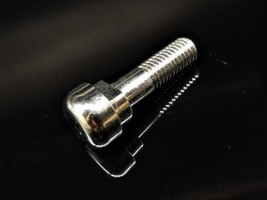 回されたステンレス鋼CNCハードウェアは締める物の部品のボルトRa0.8を分けます
