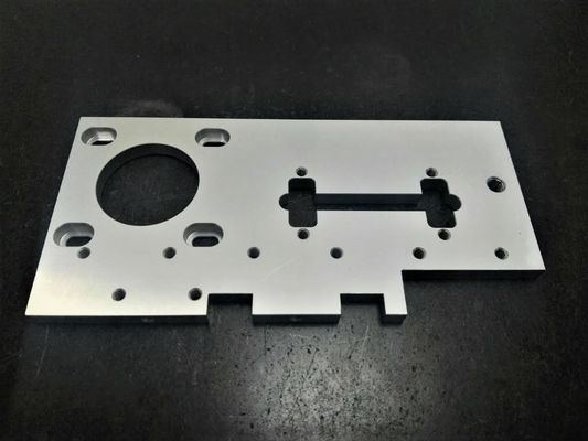 精密CNCによって機械で造られる部品の電子工学の医療機器の部品