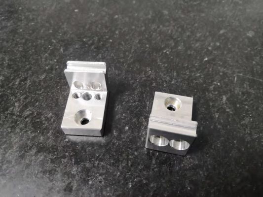 高精度CNCの製粉の部品の家具ハードウェア機械構造のアルミ合金