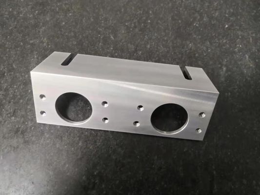陽極酸化の航空のAerostructureの部品の砂の送風カメラ回転式ブラケット