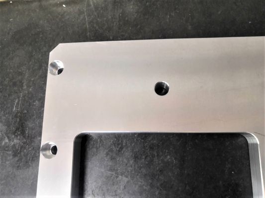20mmの厚さの医療機器の部品を機械で造るS45Cプロトタイプ